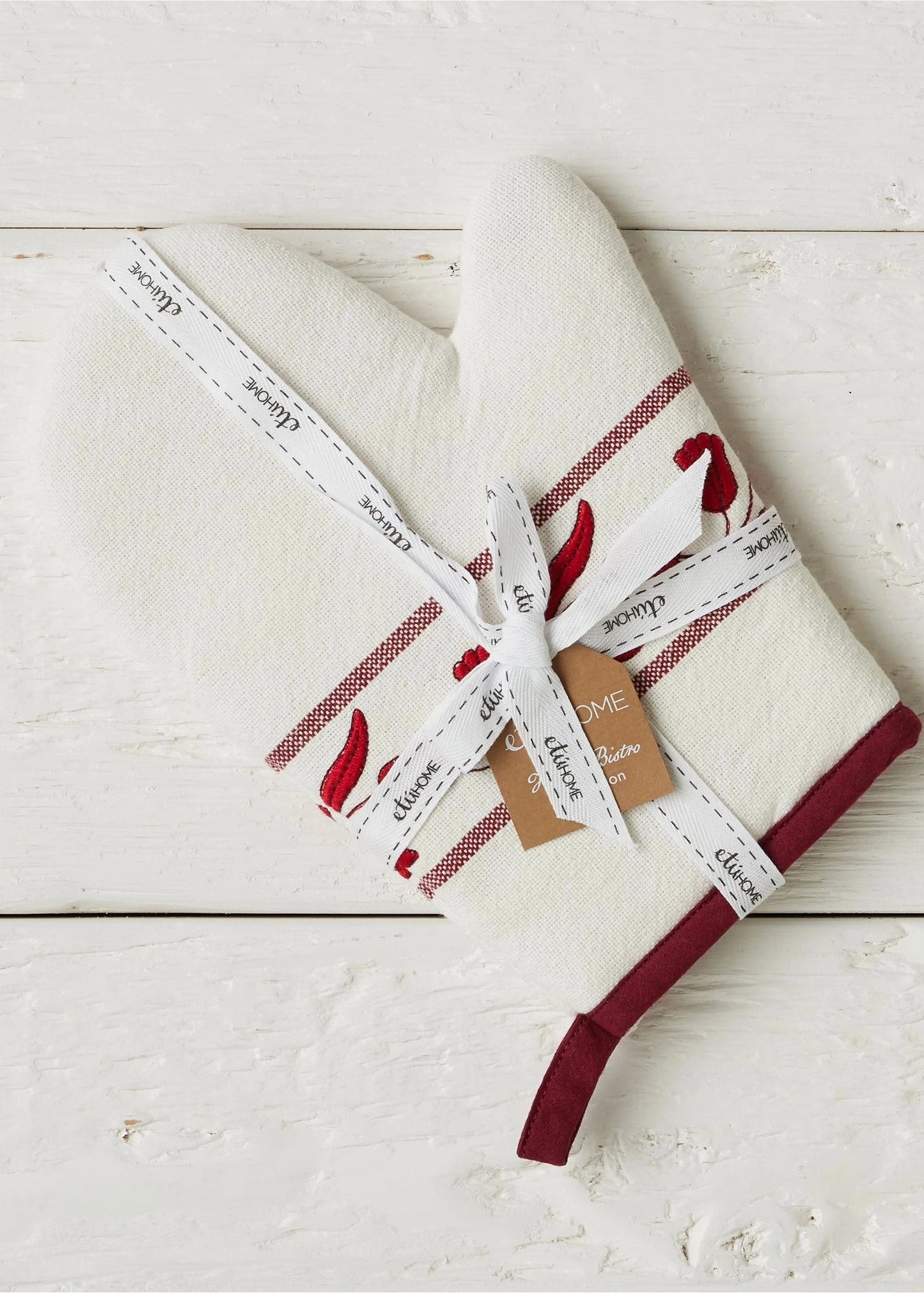 Merlot Red Tulip Oven Mitt - Set of 2
