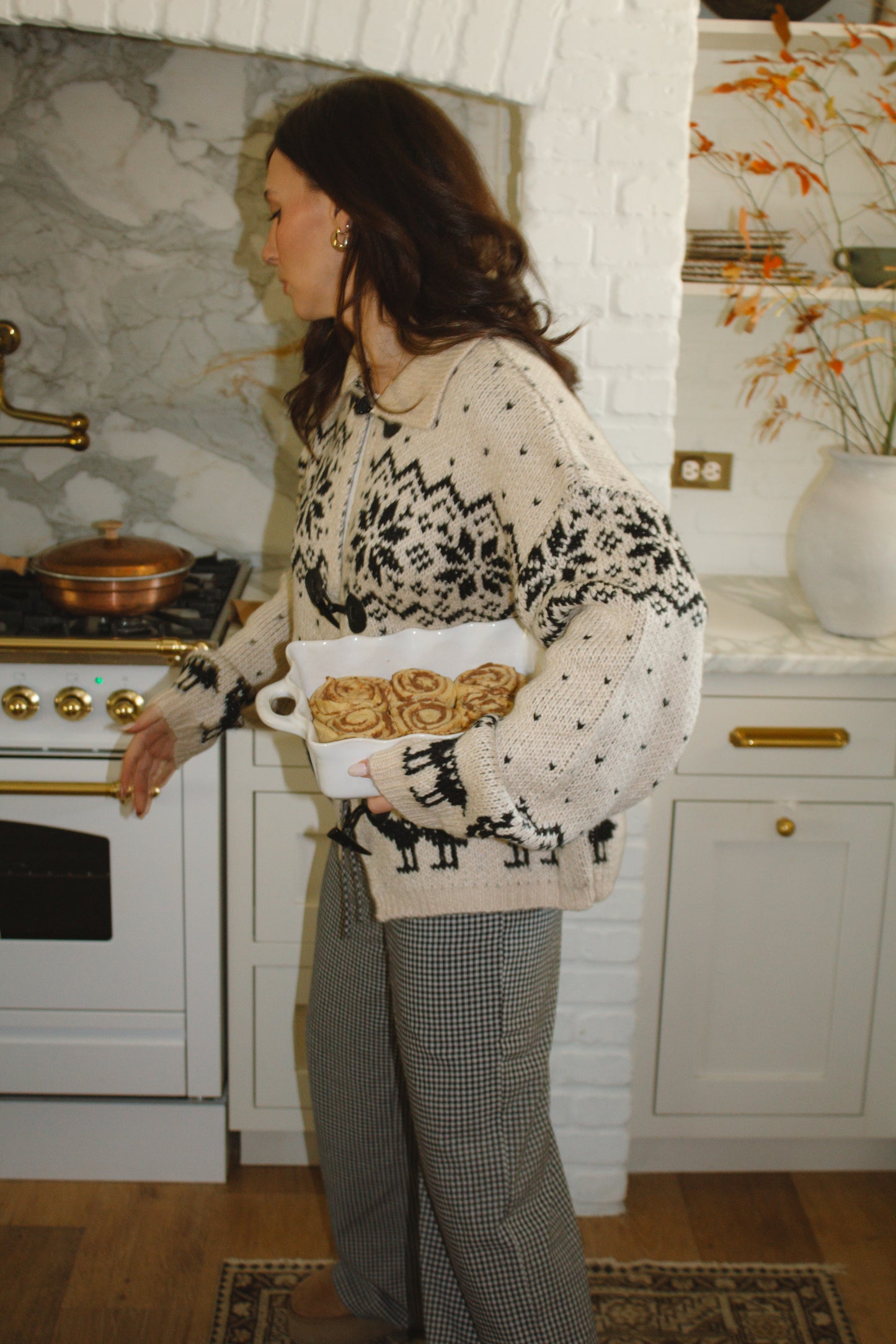 White Ruffled Baker